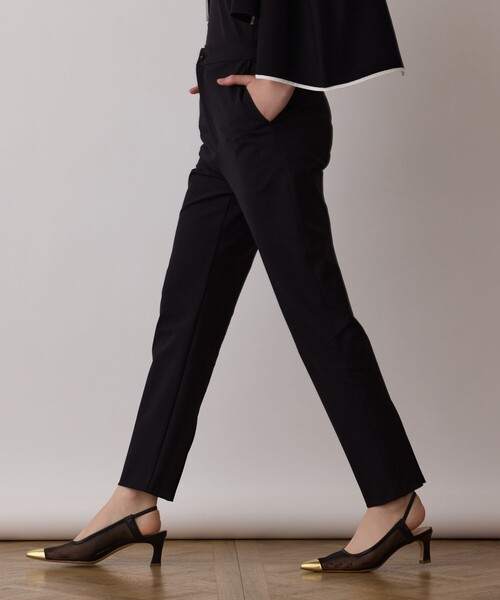 GRACE CONTINENTAL(グレースコンチネンタル)の「ストレッチテーパードパンツ(その他パンツ・レディース・ブラック/ベージュ・38/36)」の3枚目の写真
