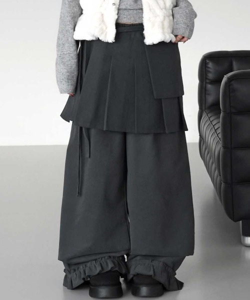 Vipoa（ヴィポア）の「Skirt layered frill wide pants（スラックス・レディース・チャコールグレー/ブラック・FREE）」の10枚目の写真