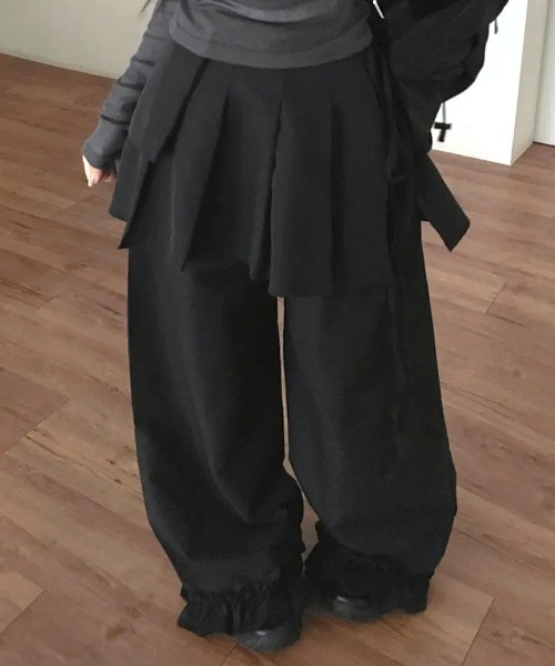 Vipoa（ヴィポア）の「Skirt layered frill wide pants（スラックス・レディース・チャコールグレー/ブラック・FREE）」の17枚目の写真