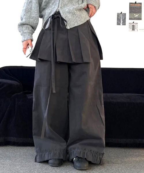 Vipoa（ヴィポア）の「Skirt layered frill wide pants（スラックス・レディース・チャコールグレー/ブラック・FREE）」の18枚目の写真