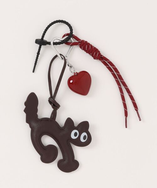 NOLITA LABORATORY（ノリータラボラトリー）の「【 NOLITA / ノリータ 】レザータイプ 猫 ハート ロープストラップ カラビナ バッグチャームにもなるキーホルダー（チャーム・レディース・レッド/ブラック/ブラウン・FREE）」の4枚目の写真