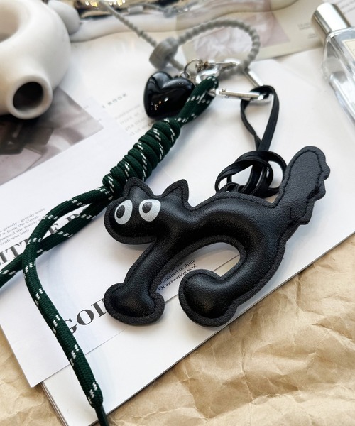 NOLITA LABORATORY（ノリータラボラトリー）の「【 NOLITA / ノリータ 】レザータイプ 猫 ハート ロープストラップ カラビナ バッグチャームにもなるキーホルダー（チャーム・レディース・レッド/ブラック/ブラウン・FREE）」の12枚目の写真