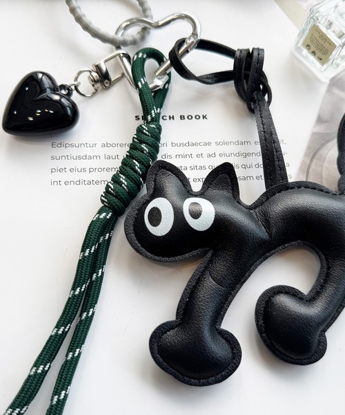 NOLITA LABORATORY（ノリータラボラトリー）の「【 NOLITA / ノリータ 】レザータイプ 猫 ハート ロープストラップ カラビナ バッグチャームにもなるキーホルダー（チャーム・レディース・レッド/ブラック/ブラウン・FREE）」の16枚目の写真