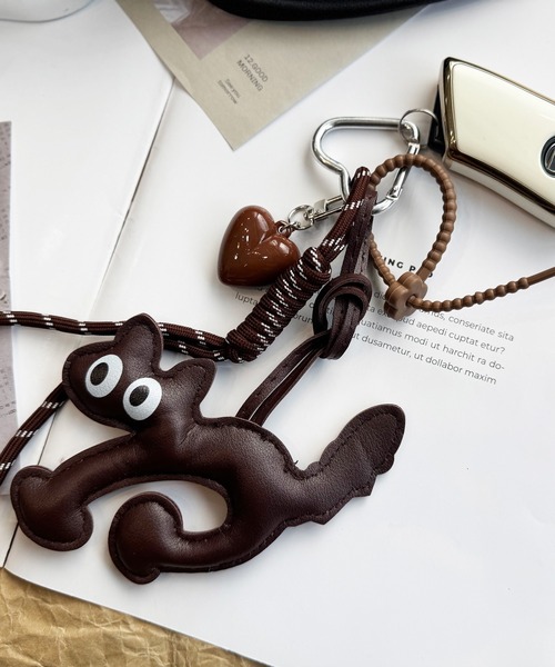 NOLITA LABORATORY（ノリータラボラトリー）の「【 NOLITA / ノリータ 】レザータイプ 猫 ハート ロープストラップ カラビナ バッグチャームにもなるキーホルダー（チャーム・レディース・レッド/ブラック/ブラウン・FREE）」の17枚目の写真