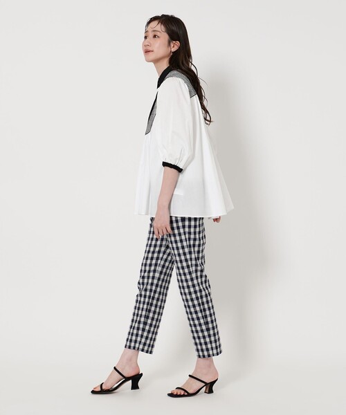 ユナイテッドアローズ　エンブロイダリーコンビショートスリーブブラウス　ホワイト白 UNITED ARROWS（ユナイテッドアローズ）の「エンブロイダリー