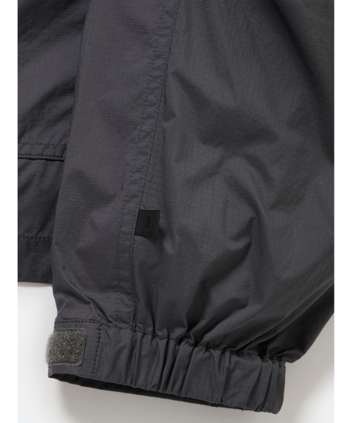 DAIWA PIER39(ダイワピア39)の「DAIWA PIER39 TECH TRAVEL ANORAK BJ-61025(その他アウター・メンズ・チャコールグレー/ブラック/カーキ・X-LARGE/LARGE/MEDIUM/SMALL)」の7枚目の写真