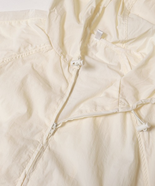 coca(coca)(コカ)の「ナイロンクロップドアウター(ブルゾン・レディース・ホワイト/ネイビー・S/M/L)」の3枚目の写真