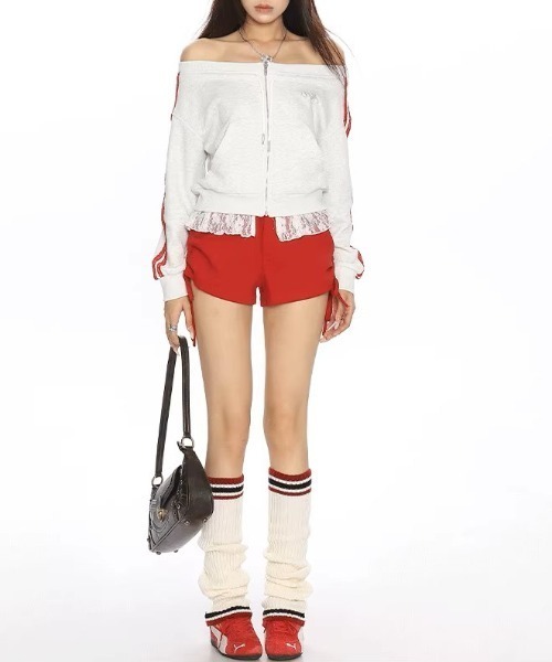 .KOM(ドットコム)の「A'GEM/9 × .kom 『.KOM/ドットケーオーエム』 オフショルダーラインZIPUPトップス(Tシャツ/カットソー・レディース・ホワイト/ブラック・M)」の15枚目の写真