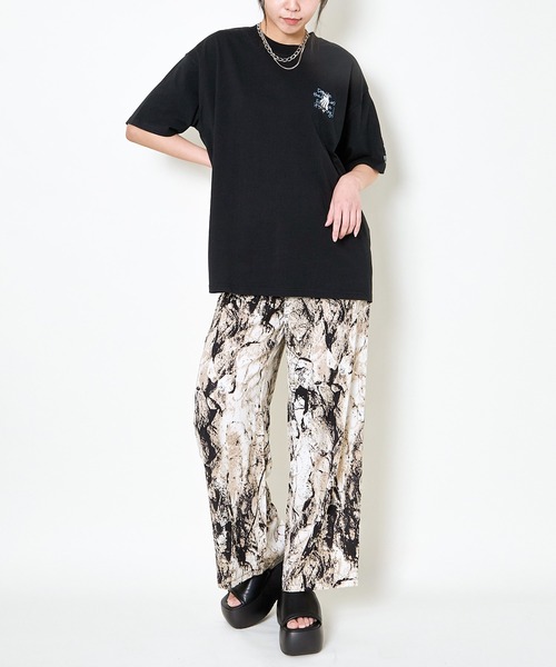GORGE(ゴージ)の「《美脚×ゆるシルエット》レディース 柄デシン ワイドパンツ 体型カバー 春夏秋(その他パンツ・レディース・ベージュ/ブラック/チャコール・F)」の7枚目の写真