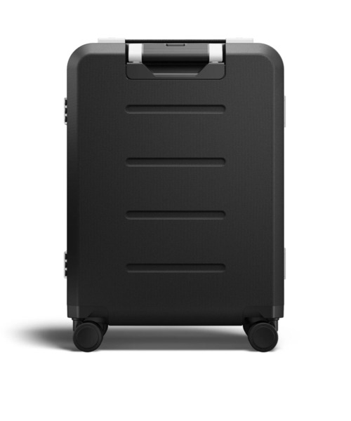 ESTNATION(エストネーション)の「Db / RamverkPro Carry-on 36L(スーツケース/キャリーバッグ・メンズ・ブラック/シルバー・FREE)」の3枚目の写真