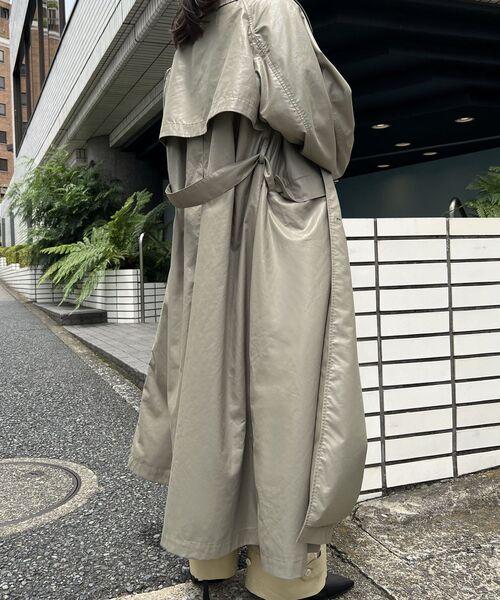 STRATA(エストラータ)の「ワックスビンテージトレンチコート 【低身長・小柄女性】(トレンチコート・レディース・グリーン・ONE SIZE)」の13枚目の写真