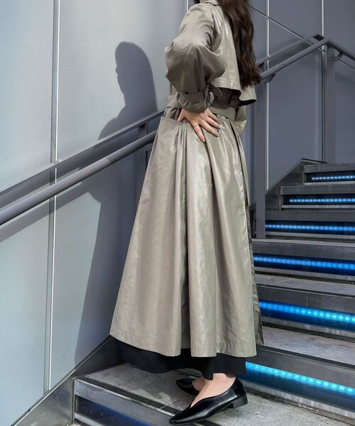 STRATA(エストラータ)の「ワックスビンテージトレンチコート 【低身長・小柄女性】(トレンチコート・レディース・グリーン・ONE SIZE)」の12枚目の写真
