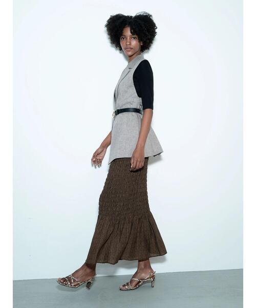 Te chichi（テチチ）の「ラメリネンミックステーラードジレ（セットアップ可）《2025summer catalog item》（ベスト・レディース・ベージュ/ブラック・F）」の5枚目の写真