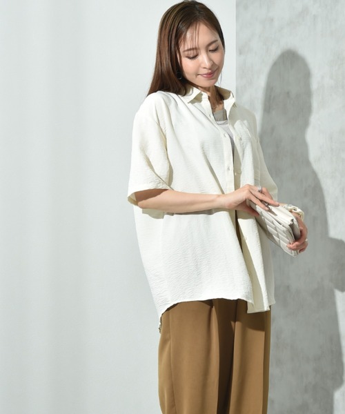 INTERPLANET（インタープラネット）の「パウダーデシン５分袖シャツ（シャツ/ブラウス・レディース・アイボリー/ブラック・FREE）」の7枚目の写真