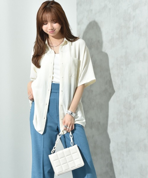 INTERPLANET（インタープラネット）の「パウダーデシン５分袖シャツ（シャツ/ブラウス・レディース・アイボリー/ブラック・FREE）」の22枚目の写真