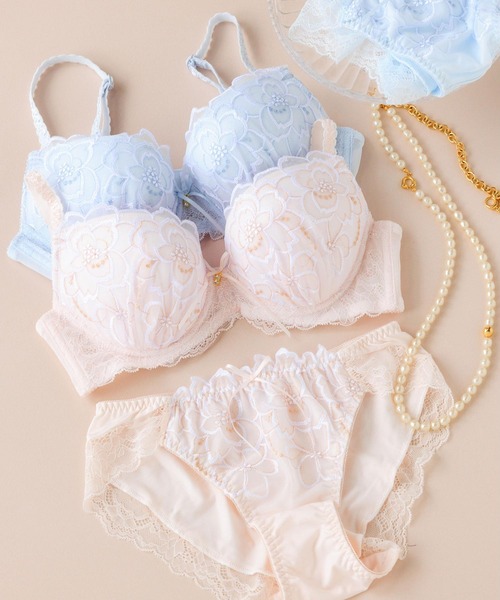 セール】きらめくフェミニンなフラワー刺繍レース自分らしいバストに