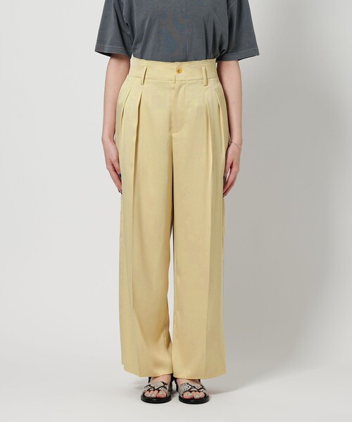 BEAUTY&YOUTH UNITED ARROWS（ビューティーアンドユースユナイテッドアローズ）の「ポリエステルツイル カットアウト タックパンツ（スラックス・レディース・クリーム/ネイビー/ダークブラウン・M/S/XS）」の15枚目の写真