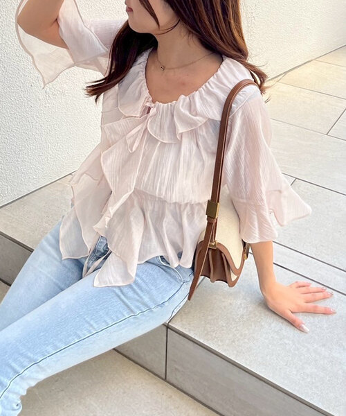 continuer de NICE CLAUP（コンティニューデナイスクラップ）の「【＠_chipi2x セレクト】楊柳シアーラッフル5分袖ブラウス（シャツ/ブラウス・レディース・ミント/ピンク/アイボリー/ブラック/オフホワイト/ブルー・FREE）」の14枚目の写真