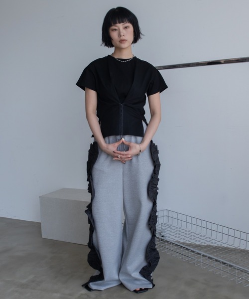 VACANCY(ヴァカンシー)の「コルセットライクショートスリーブトップス(Tシャツ/カットソー・レディース・グレー/ブラック/ホワイト・FREE)」の20枚目の写真