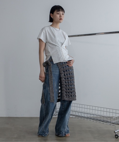 VACANCY(ヴァカンシー)の「コルセットライクショートスリーブトップス(Tシャツ/カットソー・レディース・グレー/ブラック/ホワイト・FREE)」の7枚目の写真