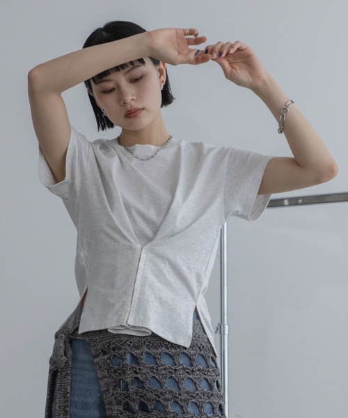 VACANCY(ヴァカンシー)の「コルセットライクショートスリーブトップス(Tシャツ/カットソー・レディース・グレー/ブラック/ホワイト・FREE)」の14枚目の写真