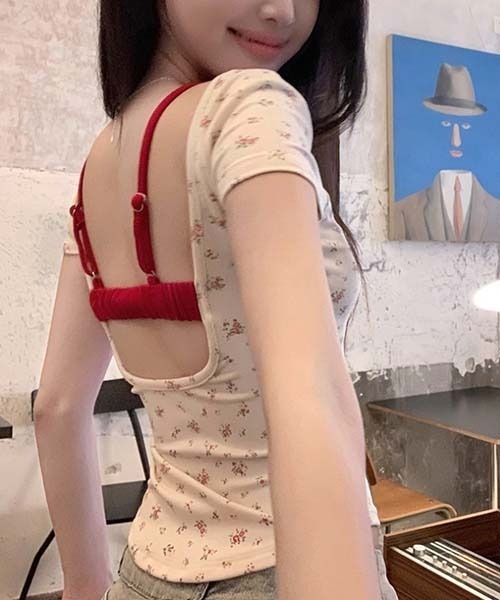 gossip!ロサンゼルス(ゴシップロサンゼルス)の「レイヤリングデザイン ハーフボタントップス(その他トップス・レディース・ベージュ/グレー・FREE)」の8枚目の写真