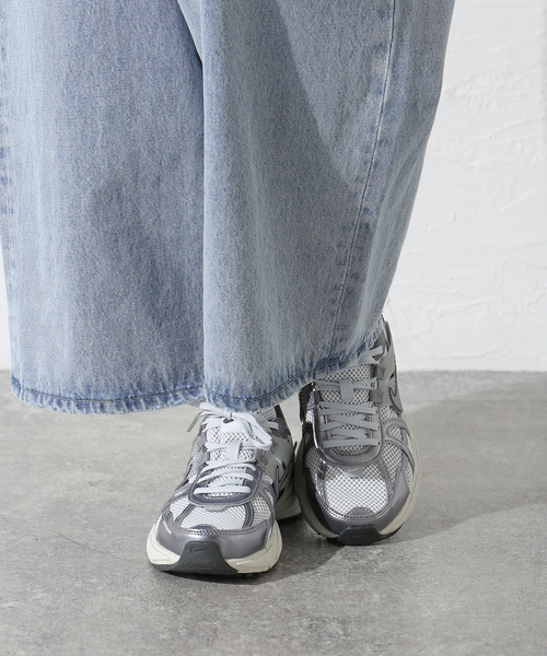 IENA（イエナ）の「NIKE/ナイキ V2K RUN スニーカー FD0736（スニーカー・レディース・シルバー・23.5cm/23cm/25cm/24.5cm/24cm）」の17枚目の写真