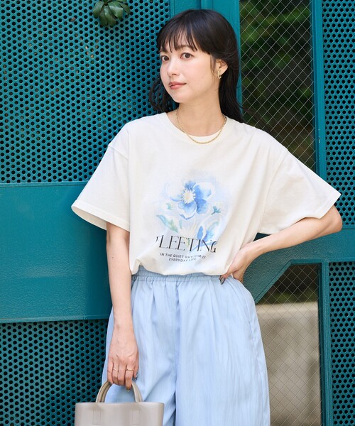 FREAK'S STORE(フリークスストア)の「flower painting Tシャツ/フラワープリントTシャツ(Tシャツ/カットソー・レディース・ブルー/ピンク・フリ-)」の8枚目の写真