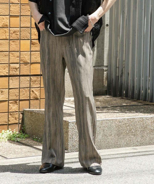 SENSE OF PLACE by URBAN RESEARCH(センスオブプレイスバイアーバンリサーチ)の「シャドースラブフレアパンツ(その他パンツ・メンズ・カーキ/ライトベージュ/チャコールグレー・MEDIUM/LARGE)」の11枚目の写真
