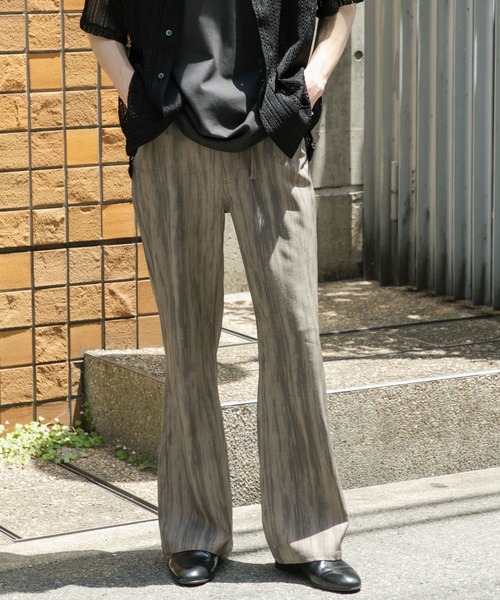 SENSE OF PLACE by URBAN RESEARCH(センスオブプレイスバイアーバンリサーチ)の「シャドースラブフレアパンツ(その他パンツ・メンズ・カーキ/ライトベージュ/チャコールグレー・MEDIUM/LARGE)」の10枚目の写真