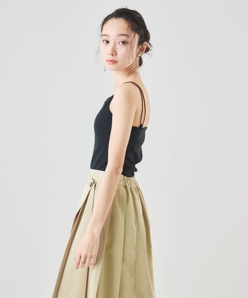 Muscat(マスカット)の「カットリブ カップ付き配色キャミソール(Tシャツ/カットソー・レディース・ブラック/オフホワイト/ベージュ/ライトグレー・F)」の7枚目の写真