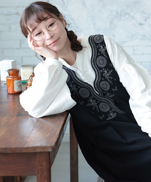 soulberry(ソウルベリー)の「たっぷり刺繍のワンピース(ワンピース・レディース・ブラック・M/L/LL/3L/4L)」の18枚目の写真