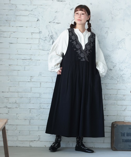 soulberry(ソウルベリー)の「たっぷり刺繍のワンピース(ワンピース・レディース・ブラック・M/L/LL/3L/4L)」の14枚目の写真