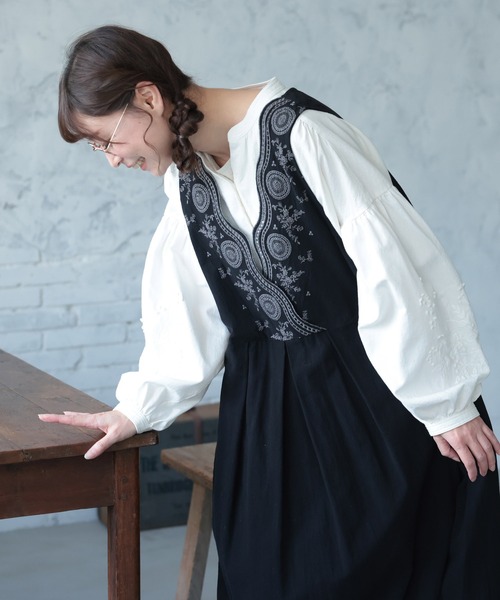 soulberry(ソウルベリー)の「たっぷり刺繍のワンピース(ワンピース・レディース・ブラック・M/L/LL/3L/4L)」の12枚目の写真
