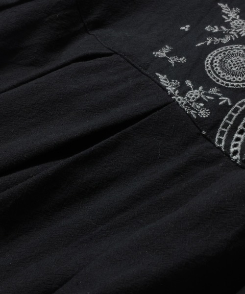 soulberry(ソウルベリー)の「たっぷり刺繍のワンピース(ワンピース・レディース・ブラック・M/L/LL/3L/4L)」の9枚目の写真