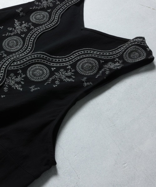 soulberry(ソウルベリー)の「たっぷり刺繍のワンピース(ワンピース・レディース・ブラック・M/L/LL/3L/4L)」の8枚目の写真