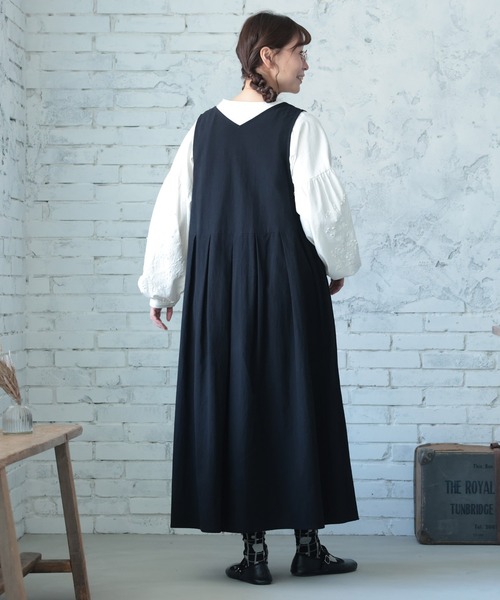 soulberry(ソウルベリー)の「たっぷり刺繍のワンピース(ワンピース・レディース・ブラック・M/L/LL/3L/4L)」の2枚目の写真