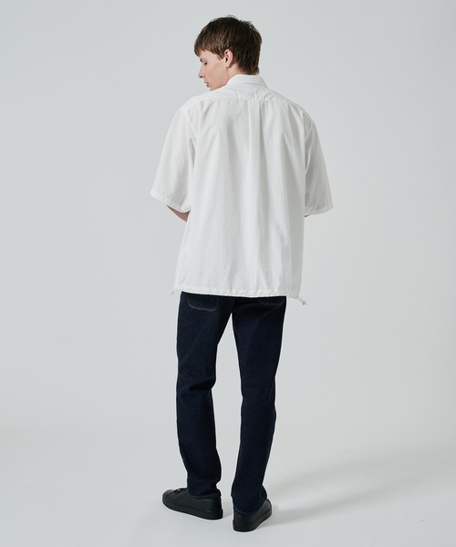 WHITE MOUNTAINEERING(ホワイトマウンテニアリング)の「【White Mountaineering】別注 DRAW CORD S/S POCKET SHIRTS(シャツ/ブラウス・メンズ・ブラック/ホワイト/ダークグレー/ネイビー・3/2/1)」の17枚目の写真