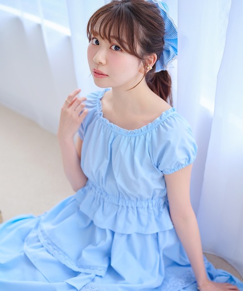 華やかなフリルのワンピースです❣ yuiさんコラボ＞裾フリルジャガードキャミワンピース（膝丈