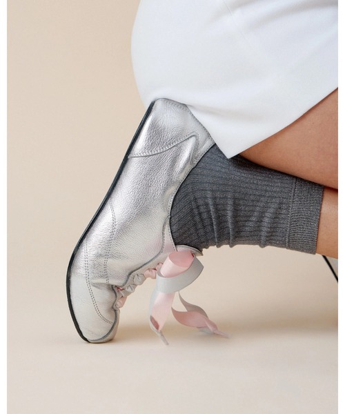 Repetto(レペット)の「Tennis Silk スニーカー - FRサイズ / V4230VEMD(スニーカー・レディース・シルバー・38/35/37)」の7枚目の写真