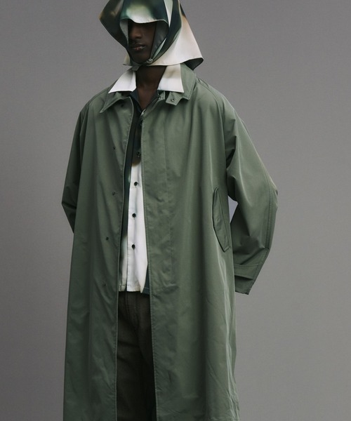 TAION（タイオン）の「BAL / TAION BALMACAAN COAT WITH DETACHABLE DOWN VEST（チェスターコート・メンズ・チャコール/カーキ・3/2/1）」の2枚目の写真