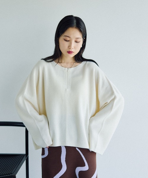 LEPSIM（レプシィム）の「12ゲージZIPワイドスリーブプルオーバー　497491（ニット/セーター・レディース・オフホワイト/ブラック/ボルドー/ブルー系その他/イエロー・FREE）」の10枚目の写真