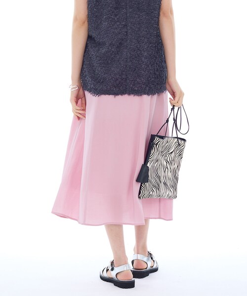 INDIVI（インディヴィ）の「タンブラーフレアスカート（スカート・レディース・スミクロ/ネイビー/ブラウン系/ベビーピンク・13/36/38/40/15 /05）」の19枚目の写真
