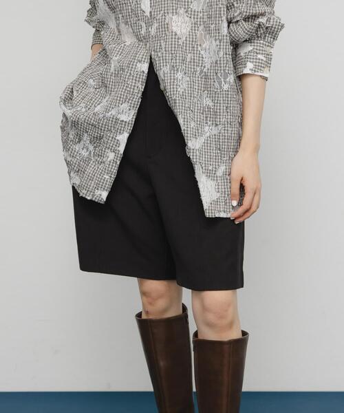 KBF(ケイビーエフ)の「フロントステッチショートパンツ(その他パンツ・レディース・ブラウン/グレー/ブラック・ONE)」の11枚目の写真