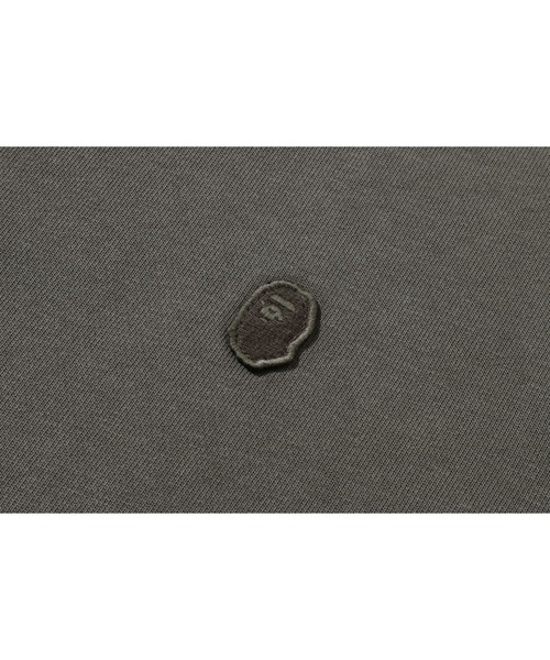 A BATHING APE(アベイシングエイプ)の「GARMENT DYE ONE POINT RELAXED FIT CREWNECK SWEATSHIRT(スウェット・メンズ・パープル/チャコール/レッド/オリーブ・MEDIUM/LARGE/X-LARGE/SMALL/XX-LARGE)」の10枚目の写真