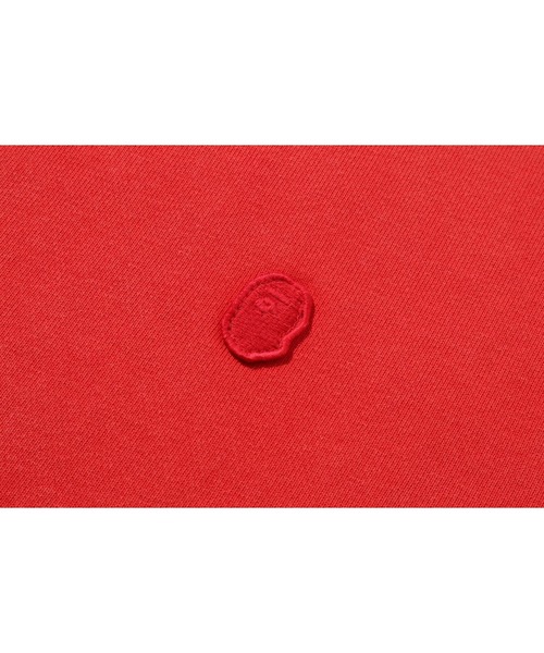 A BATHING APE(アベイシングエイプ)の「GARMENT DYE ONE POINT RELAXED FIT CREWNECK SWEATSHIRT(スウェット・メンズ・パープル/チャコール/レッド/オリーブ・MEDIUM/LARGE/X-LARGE/SMALL/XX-LARGE)」の12枚目の写真