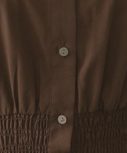 OPAQUE.CLIP（オペークドットクリップ）の「シャーリングフィット＆フレアシャツワンピース【洗濯機洗い可】（ワンピース・レディース・ネイビー/ブラウン系その他/ベージュ・42/40/36/38）」の19枚目の写真