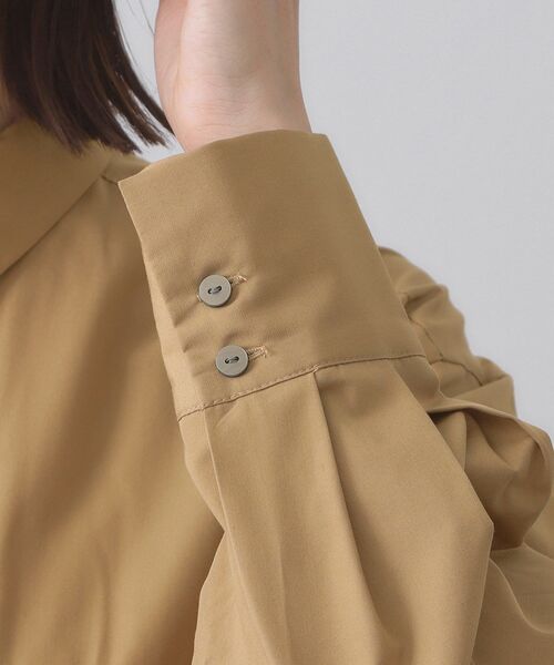 OPAQUE.CLIP（オペークドットクリップ）の「シャーリングフィット＆フレアシャツワンピース【洗濯機洗い可】（ワンピース・レディース・ネイビー/ブラウン系その他/ベージュ・42/40/36/38）」の9枚目の写真