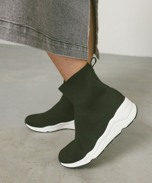 BAYFLOW（ベイフロー）の「【撥水加工/23～25㎝展開】スニーカーブーツ / ニットショートブーツ（ブーツ・レディース・ブラック×ホワイト/ブラック系その他/ブラック×ブラック・MEDIUM/X-LARGE/SMALL/LARGE）」の11枚目の写真