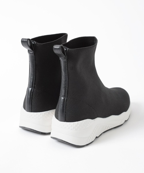 BAYFLOW（ベイフロー）の「【撥水加工/23～25㎝展開】スニーカーブーツ / ニットショートブーツ（ブーツ・レディース・ブラック×ホワイト/ブラック系その他/ブラック×ブラック・MEDIUM/X-LARGE/SMALL/LARGE）」の17枚目の写真